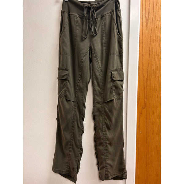 Scrunch Leg Cargo Pants in Olive