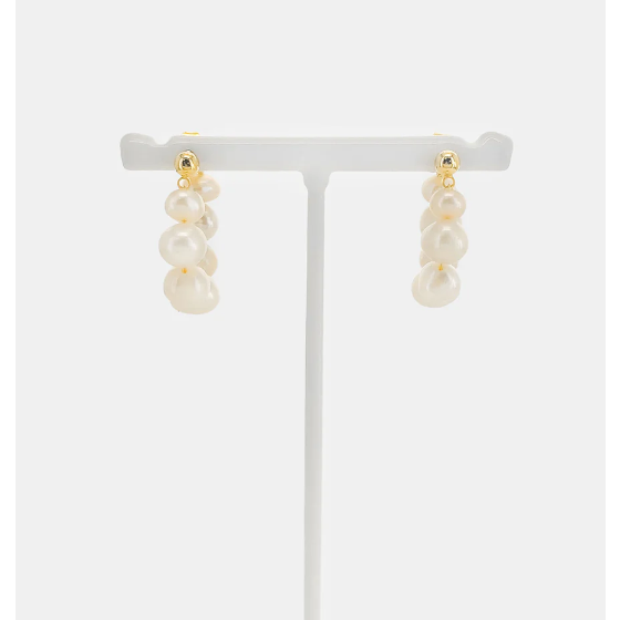 pearl hoop earring with gold hardware front view
